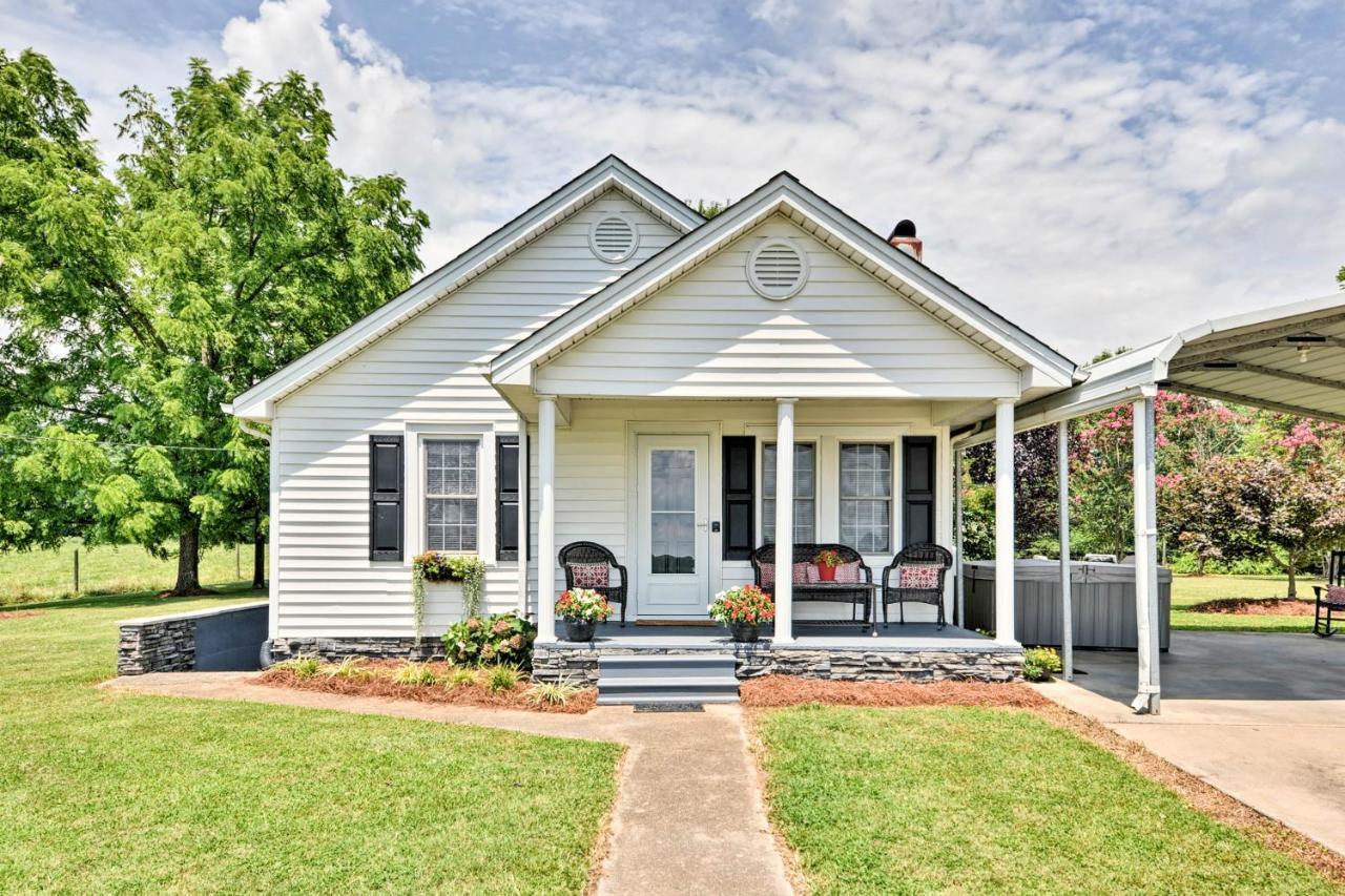 Dobson Peaceful Elkin Vacation Rental About 17 Mi To Mt Airy! מראה חיצוני תמונה