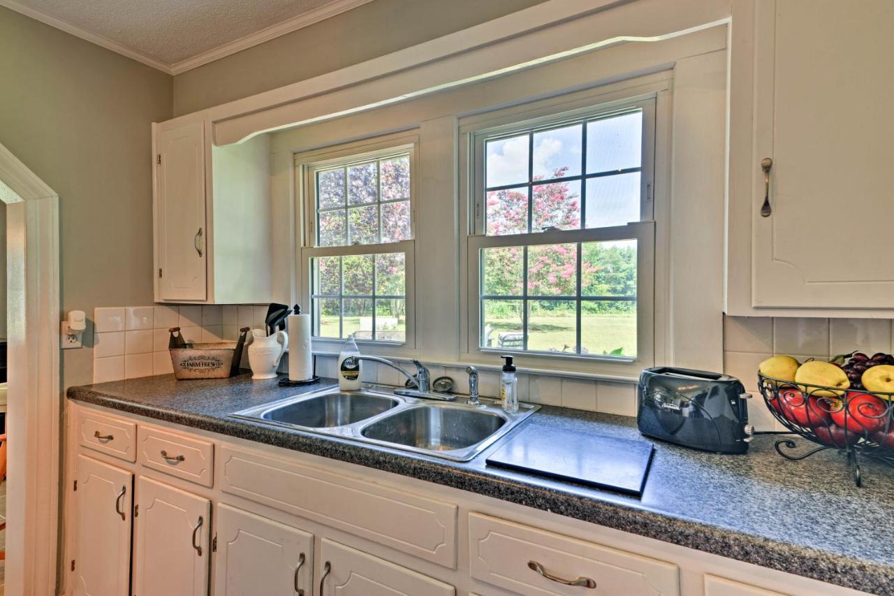 Dobson Peaceful Elkin Vacation Rental About 17 Mi To Mt Airy! מראה חיצוני תמונה