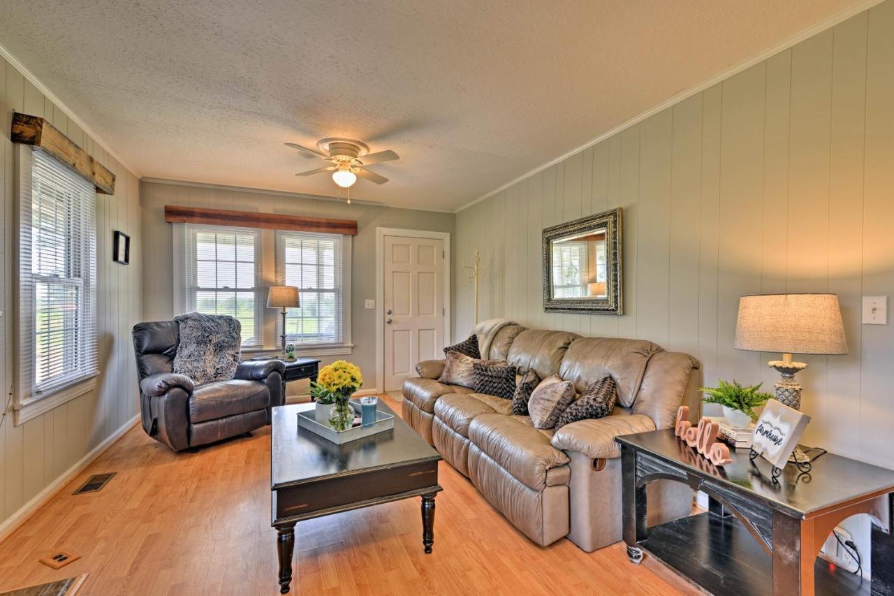Dobson Peaceful Elkin Vacation Rental About 17 Mi To Mt Airy! מראה חיצוני תמונה