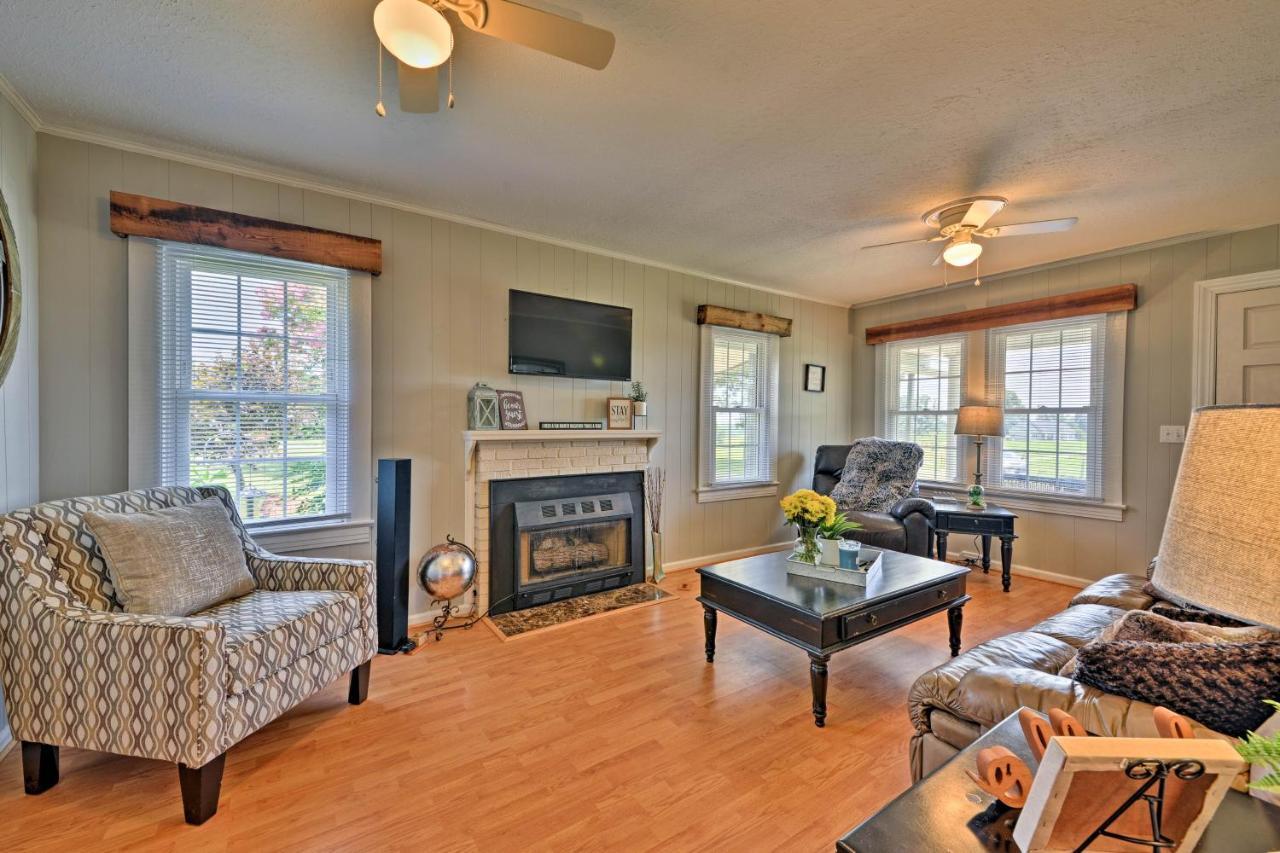 Dobson Peaceful Elkin Vacation Rental About 17 Mi To Mt Airy! מראה חיצוני תמונה